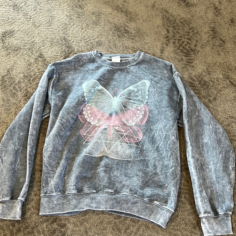 Sweatshirt